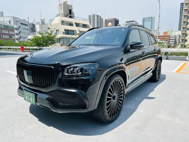 Mercedes-Benz Maybach GLS600 - View 1