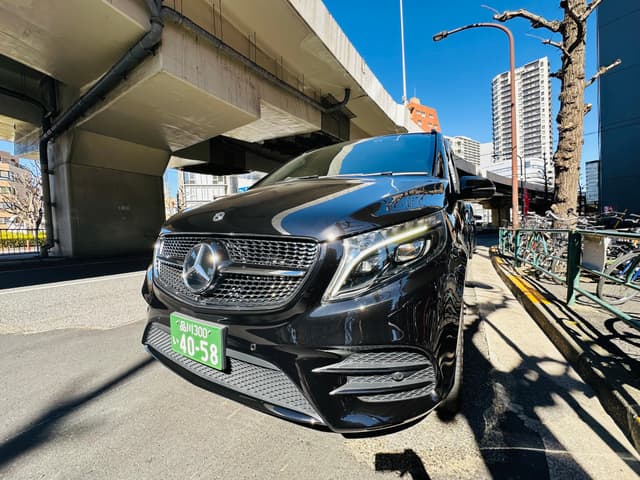 Mercedes-Benz V-Class Black Suite - View 1